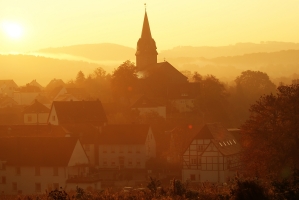 Oktobermorgen über der Ebbergkirche