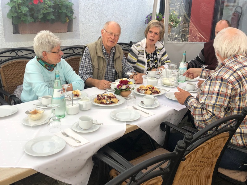 20210925 Kaffee-Kuchen_2.jpg