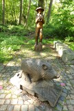 27.04.Förster mit Wildschwein