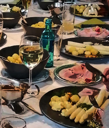 01.06.2025: Auch 2025 findet wieder das traditionelle SGV-Spargelessen im Hotel