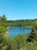 13.05.2025: Schöne Aussicht auf die Genkel-Talsperre.